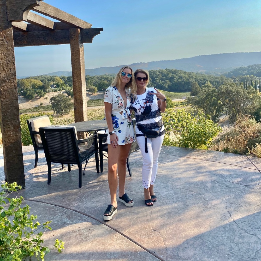 Meet your Posher, Inessa